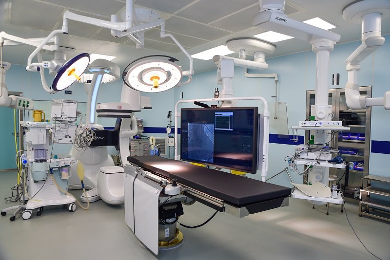 Các thiết bị hiện đại tại phòng mổ của bệnh viện Vinmec
