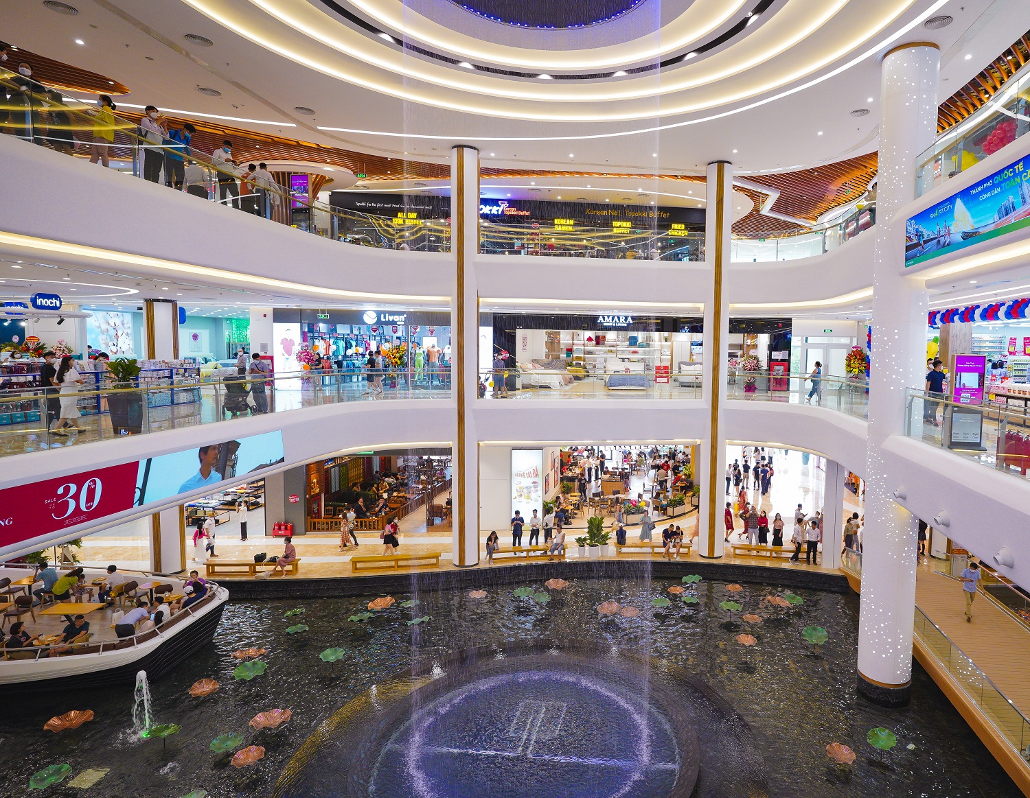 TTTM Vincom Mega Mall đã khai trương vào 28/4 vừa qua